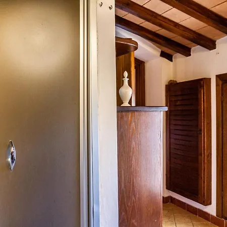 Apartment Casa Nelle Mura Caldana